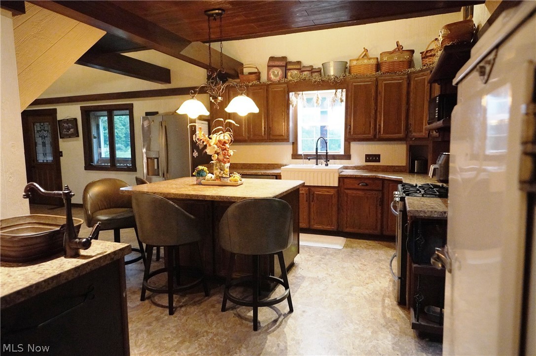 1071 Allgyer Road SE Gnadenhutten OH 44629