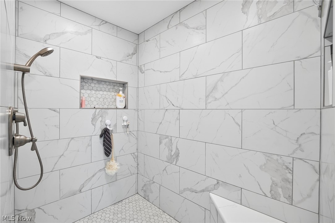 1210 Killian Road Akron OH 44312