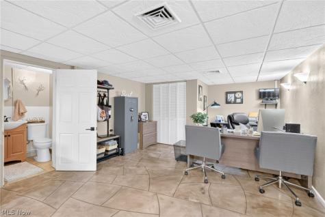 1210 Killian Road Akron OH 44312