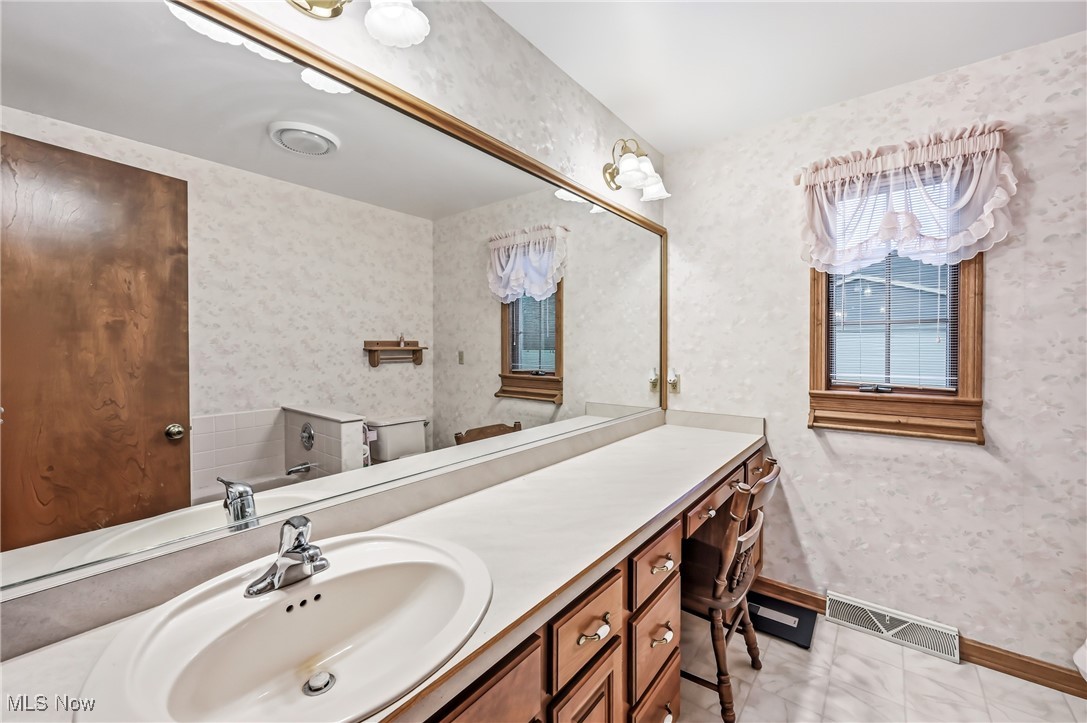 2342 Mccleary Jacoby Road Cortland OH 44410