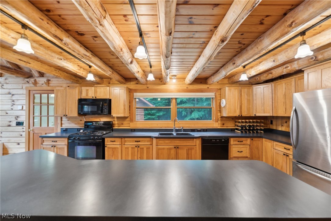 16555 Auburn Road Chagrin Falls OH 44023