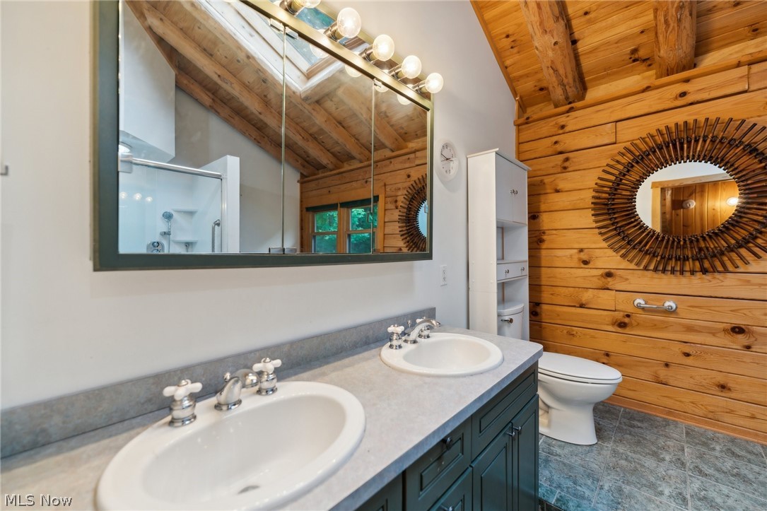 16555 Auburn Road Chagrin Falls OH 44023