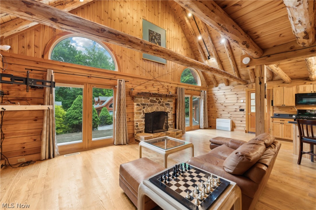 16555 Auburn Road Chagrin Falls OH 44023