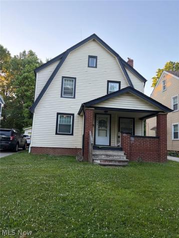 1037 Rushleigh Road Cleveland Heights OH 44121