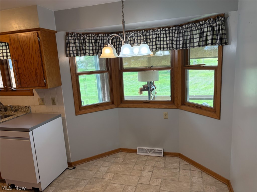 11449 Island Creek Drive Beloit OH 44609