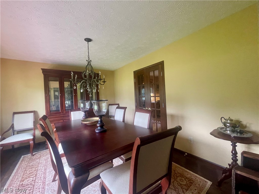 8653 Apple Hill Road Chagrin Falls OH 44023