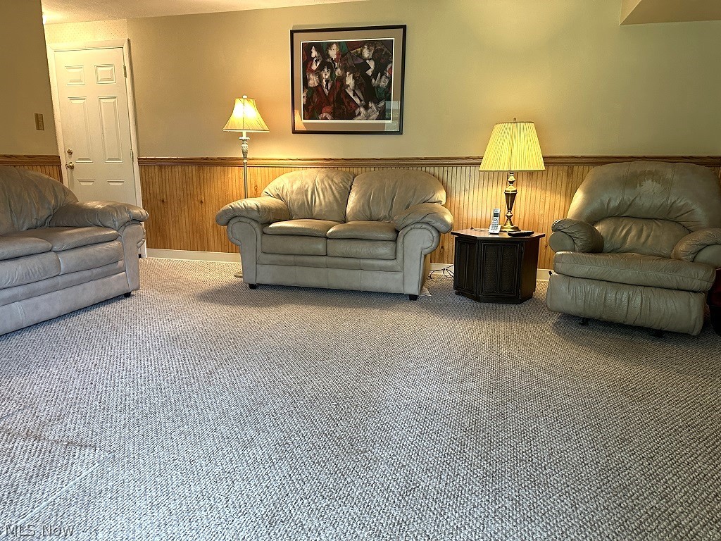 6685 Hollywood Drive Parma OH 44129