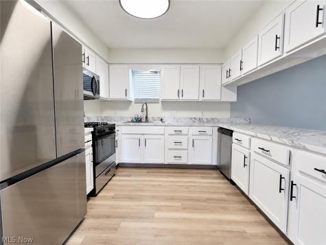 405 Baldwin Road Akron OH 44312