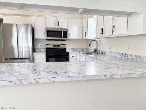 405 Baldwin Road Akron OH 44312