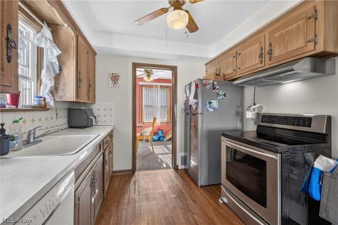 415 E 305th Street Willowick OH 44095
