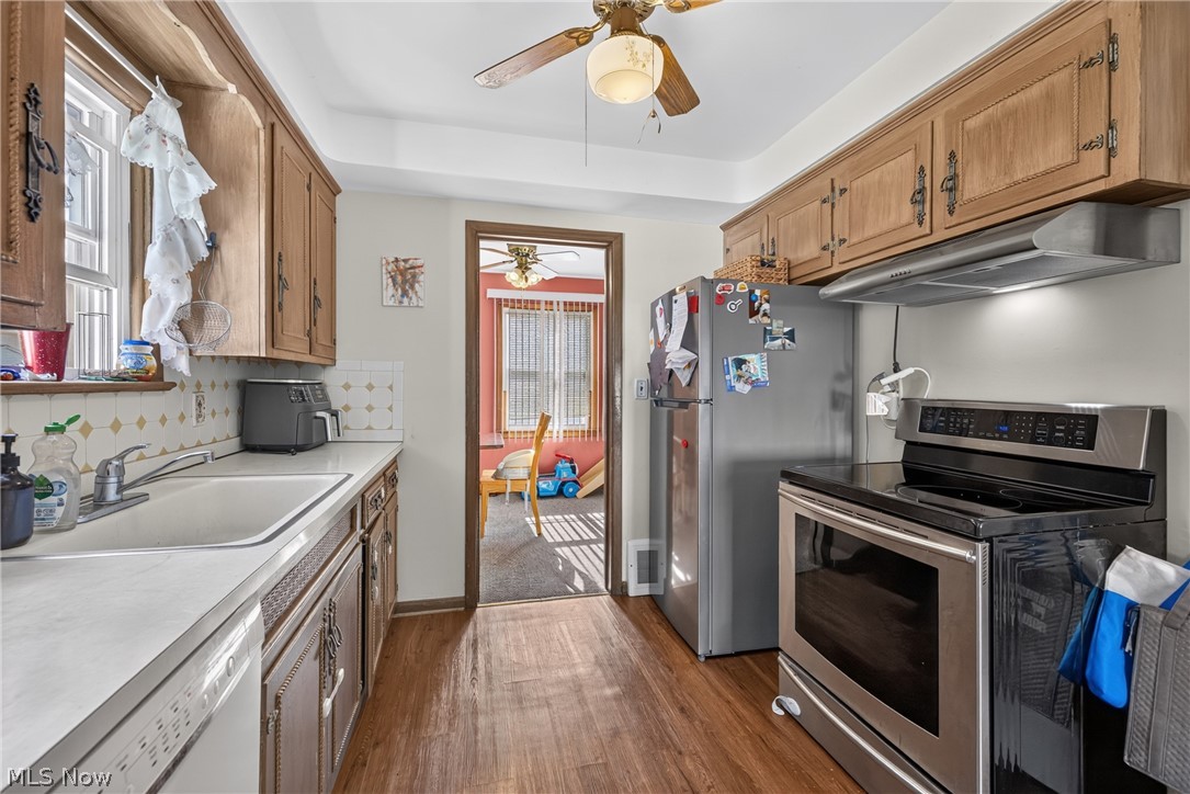 415 E 305th Street Willowick OH 44095