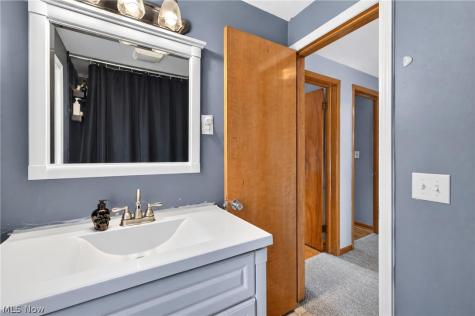 415 E 305th Street Willowick OH 44095
