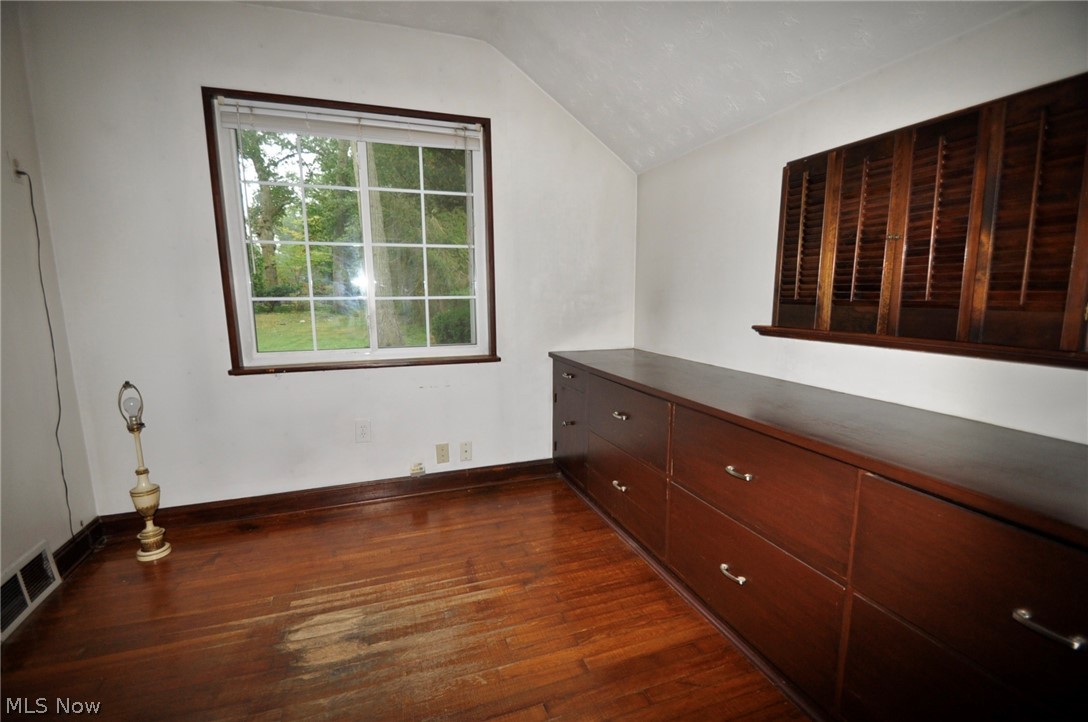 27753 Bassett Westlake OH 44145