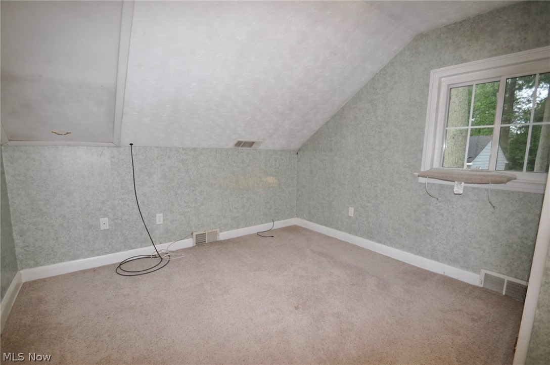 27753 Bassett Westlake OH 44145