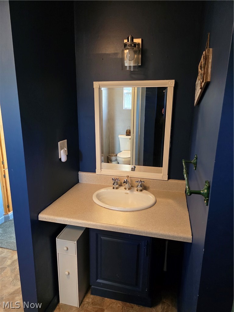 2353-2354 Norman Path Senecaville OH 43780