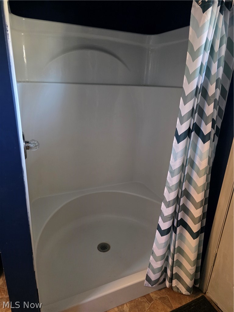 2353-2354 Norman Path Senecaville OH 43780