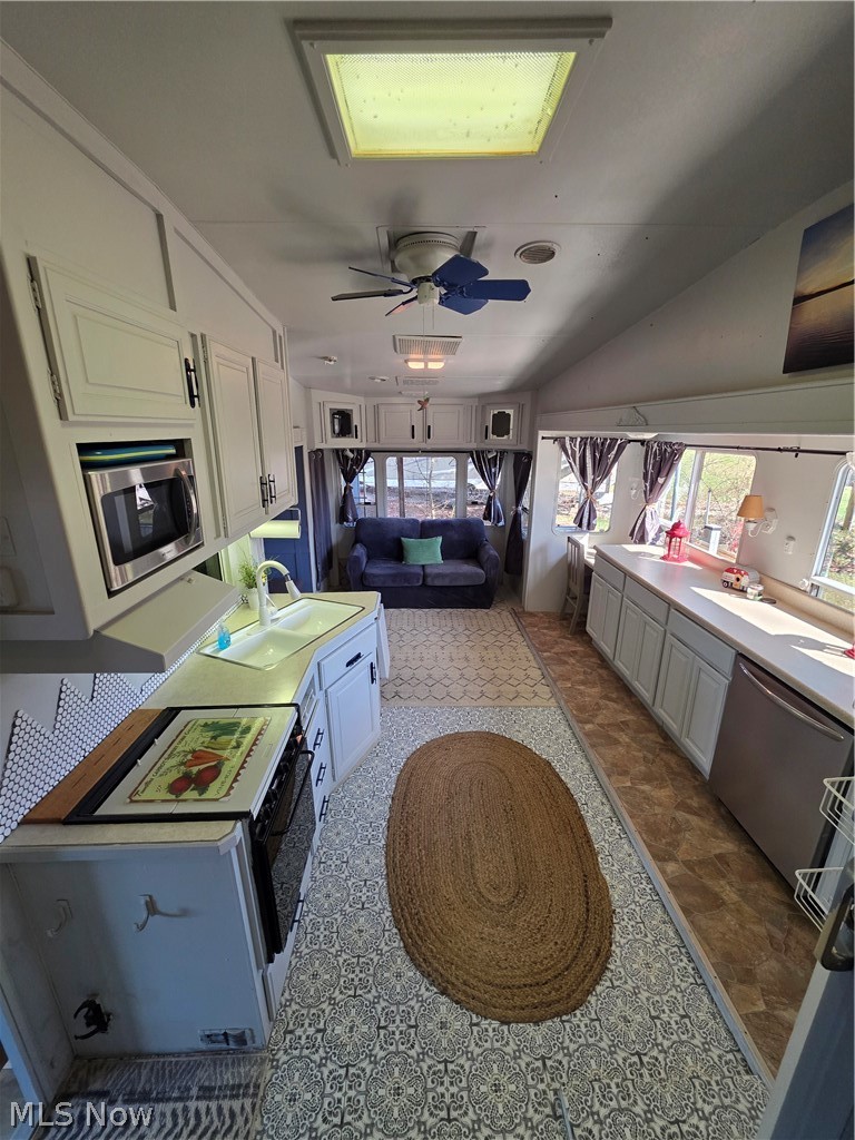 2353-2354 Norman Path Senecaville OH 43780