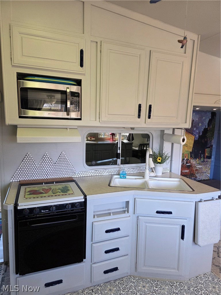 2353-2354 Norman Path Senecaville OH 43780