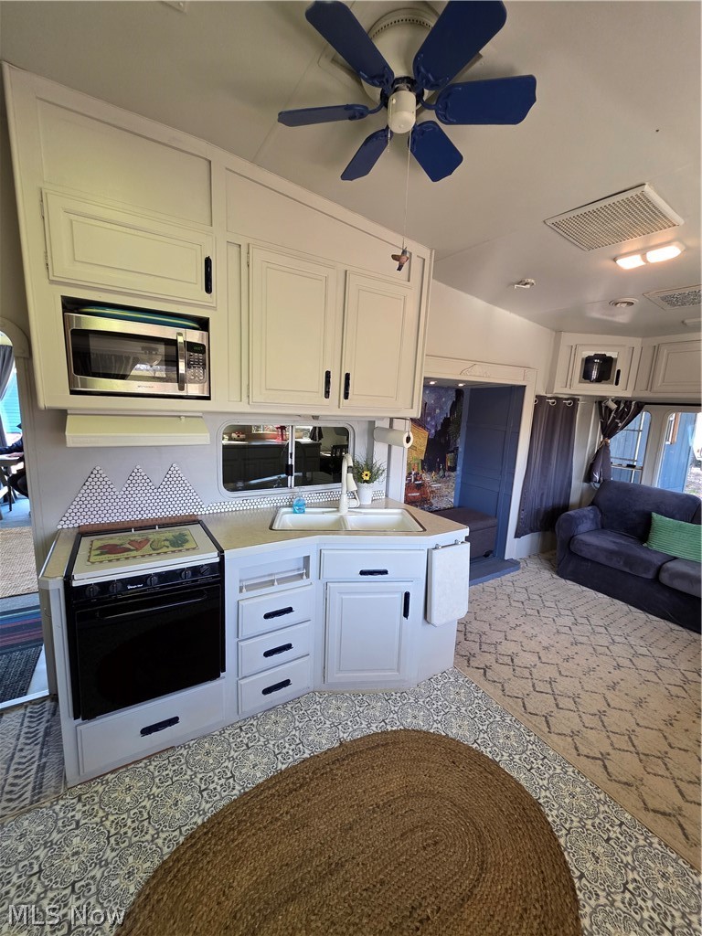 2353-2354 Norman Path Senecaville OH 43780
