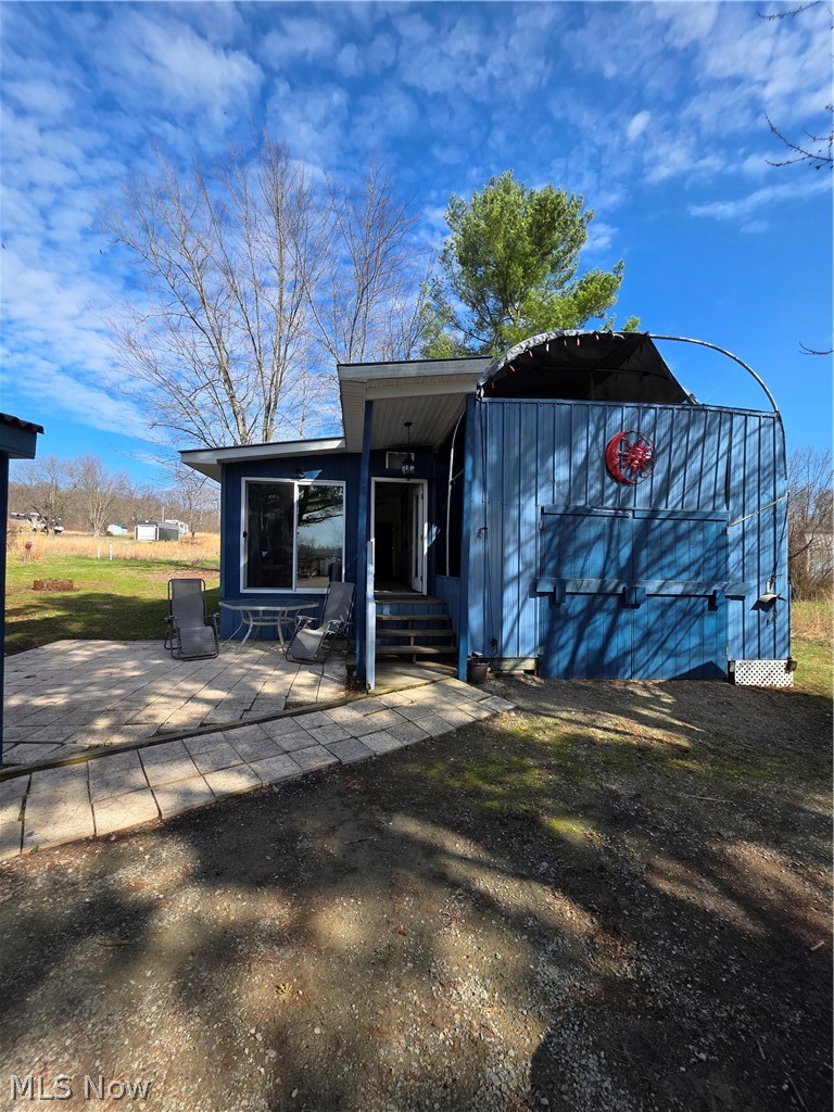 2353-2354 Norman Path Senecaville OH 43780