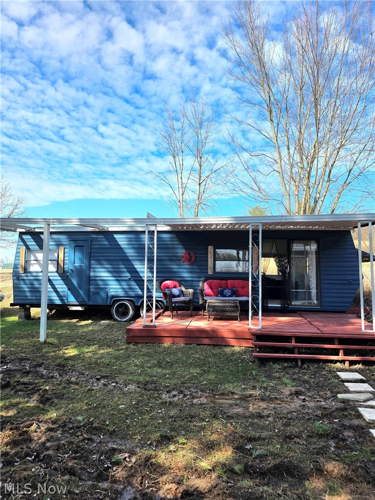 2353-2354 Norman Path Senecaville OH 43780