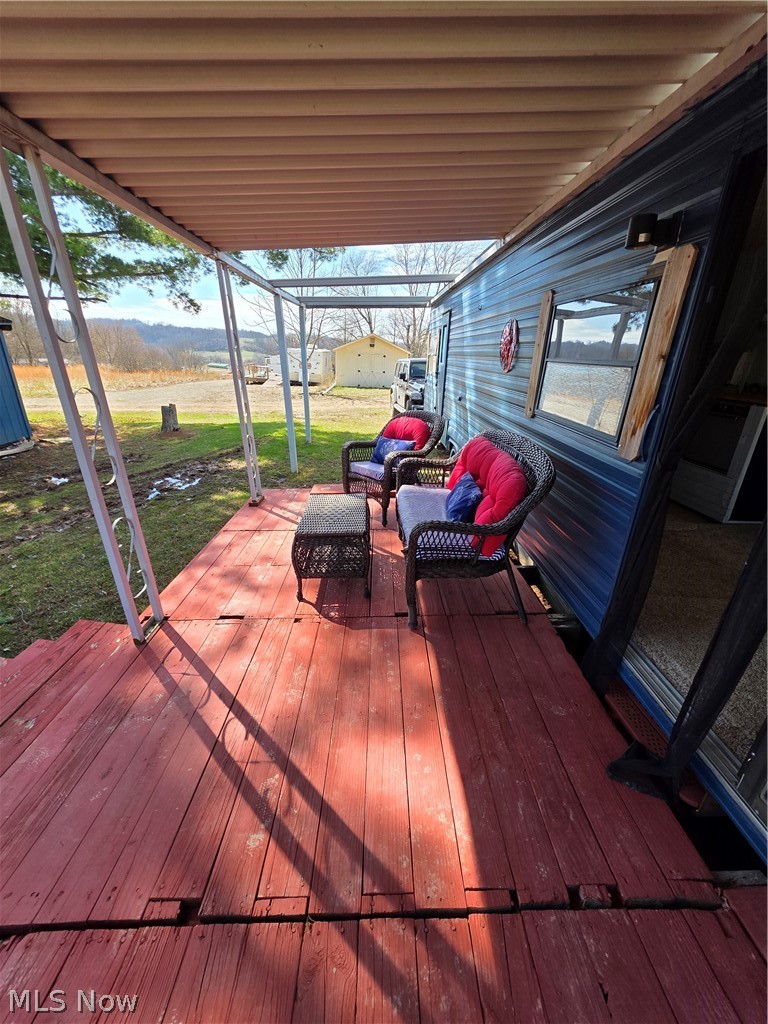 2353-2354 Norman Path Senecaville OH 43780