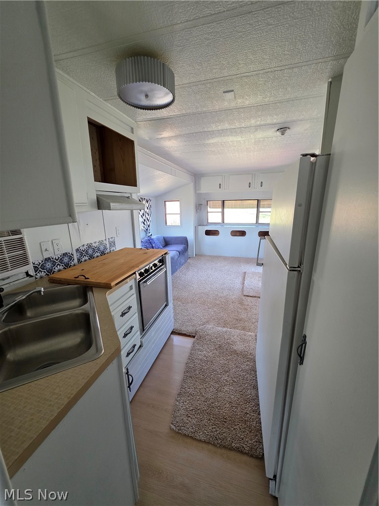 2353-2354 Norman Path Senecaville OH 43780