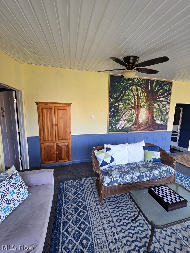 2353-2354 Norman Path Senecaville OH 43780