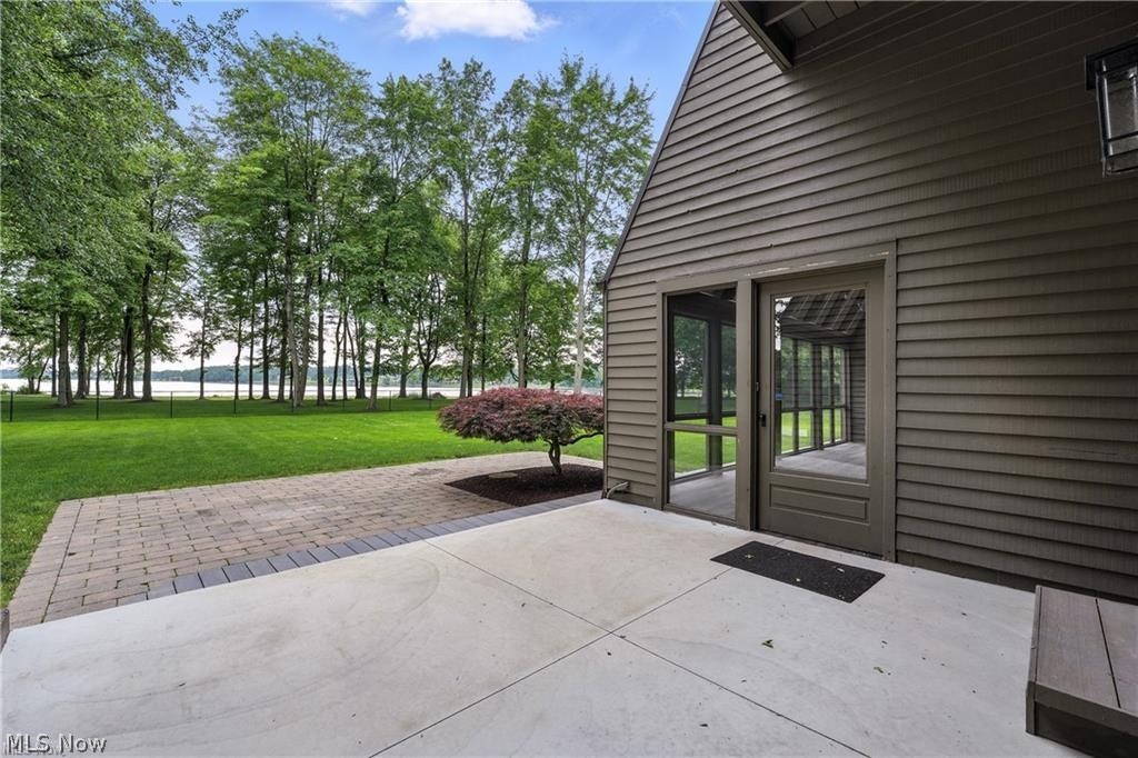 263 E Pine Lake Road North Lima OH 44452