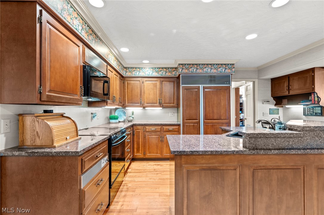 1222 Dearborn Drive Akron OH 44313