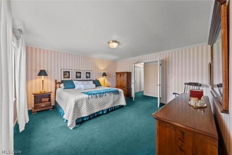 1222 Dearborn Drive Akron OH 44313