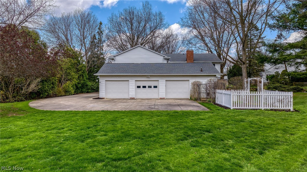 1222 Dearborn Drive Akron OH 44313
