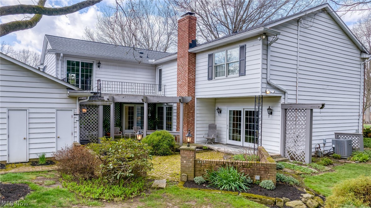 1222 Dearborn Drive Akron OH 44313