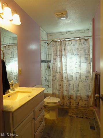 207 Loyola Drive Elyria OH 44035