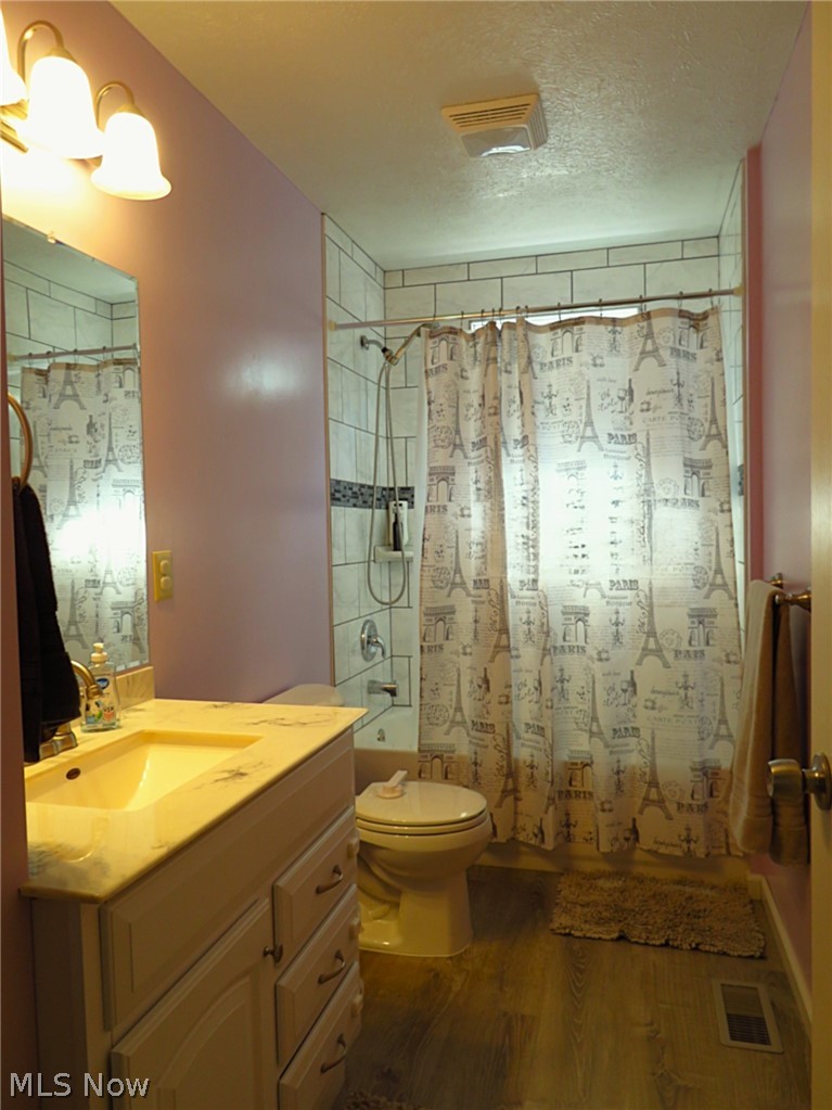 207 Loyola Drive Elyria OH 44035