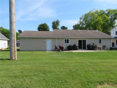 207 Loyola Drive Elyria OH 44035