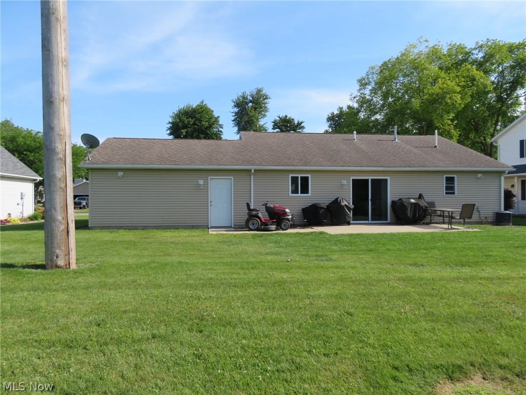 207 Loyola Drive Elyria OH 44035