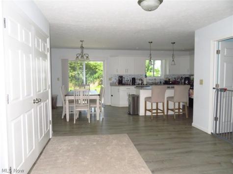 207 Loyola Drive Elyria OH 44035