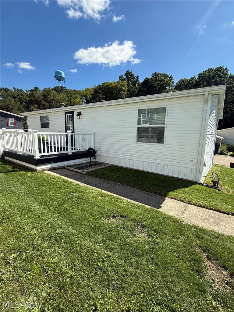 11608 NE 4th Street Magnolia OH 44643