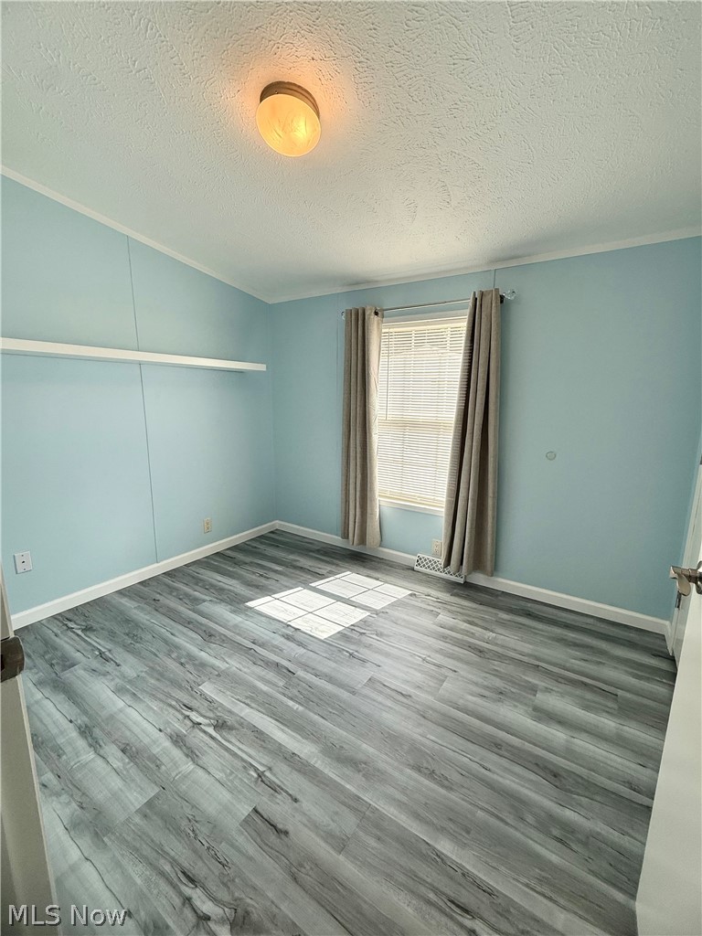 11608 NE 4th Street Magnolia OH 44643