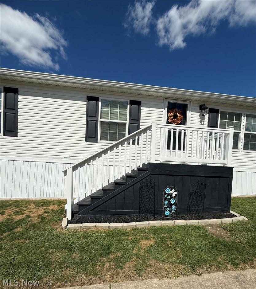 11608 NE 4th Street Magnolia OH 44643