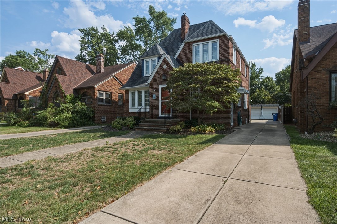 17101 Laverne Avenue Cleveland OH 44135