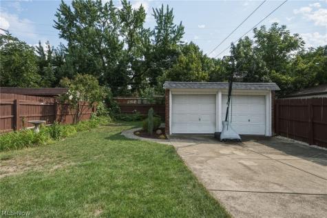 17101 Laverne Avenue Cleveland OH 44135