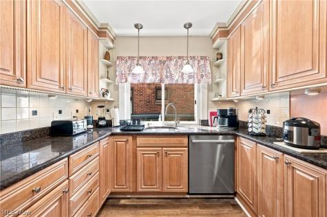17101 Laverne Avenue Cleveland OH 44135