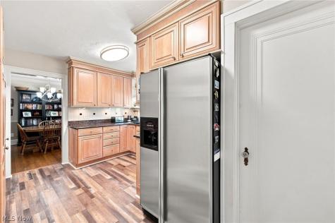 17101 Laverne Avenue Cleveland OH 44135