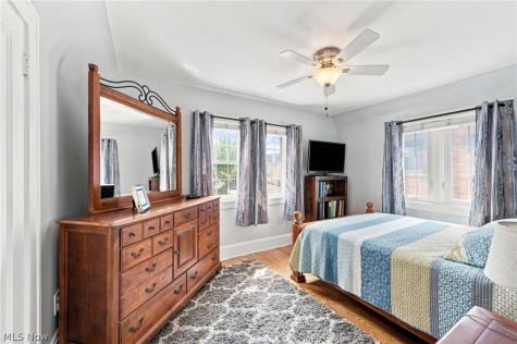 17101 Laverne Avenue Cleveland OH 44135