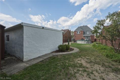 17101 Laverne Avenue Cleveland OH 44135