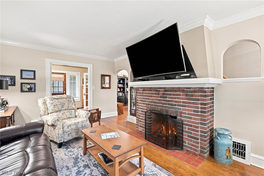 17101 Laverne Avenue Cleveland OH 44135