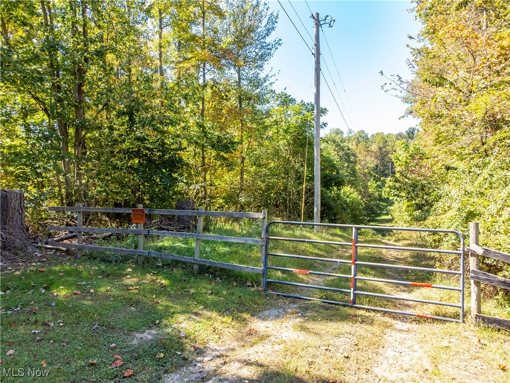 34561 Sunshine Road Piedmont OH 43983