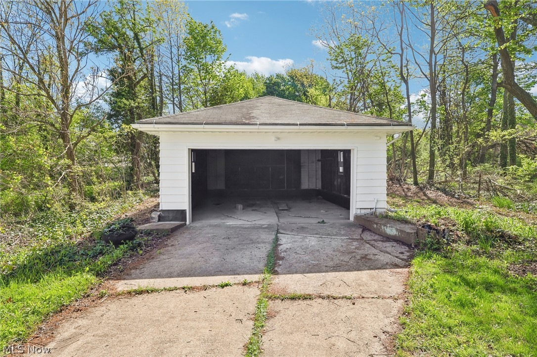 1161 Diagonal Road Akron OH 44307